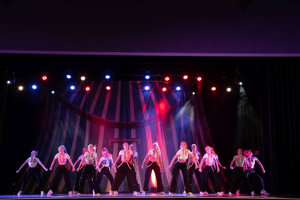 Wintercircus 1B 36.jpg